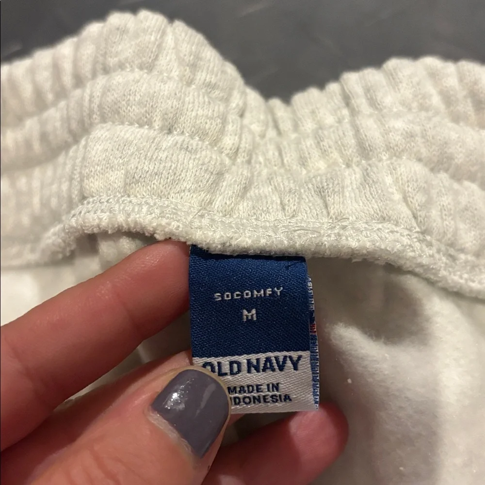 💕NWT! Gray Woman’s Sweatpants - Picture 3 of 7